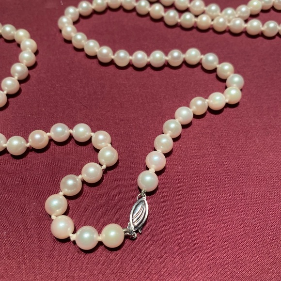 Pearl Necklace Grade AA uniform cultured Pearls 36” - Picture 3 of 5